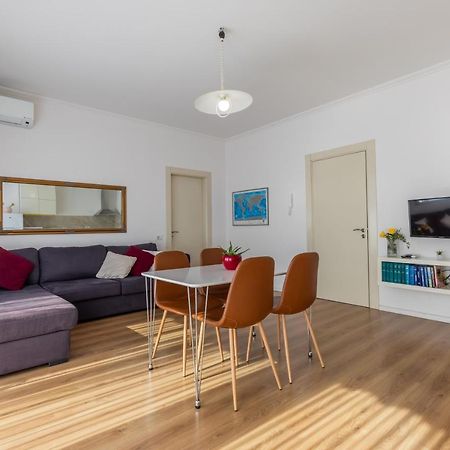 티라나 New Apartament 아파트 외부 사진