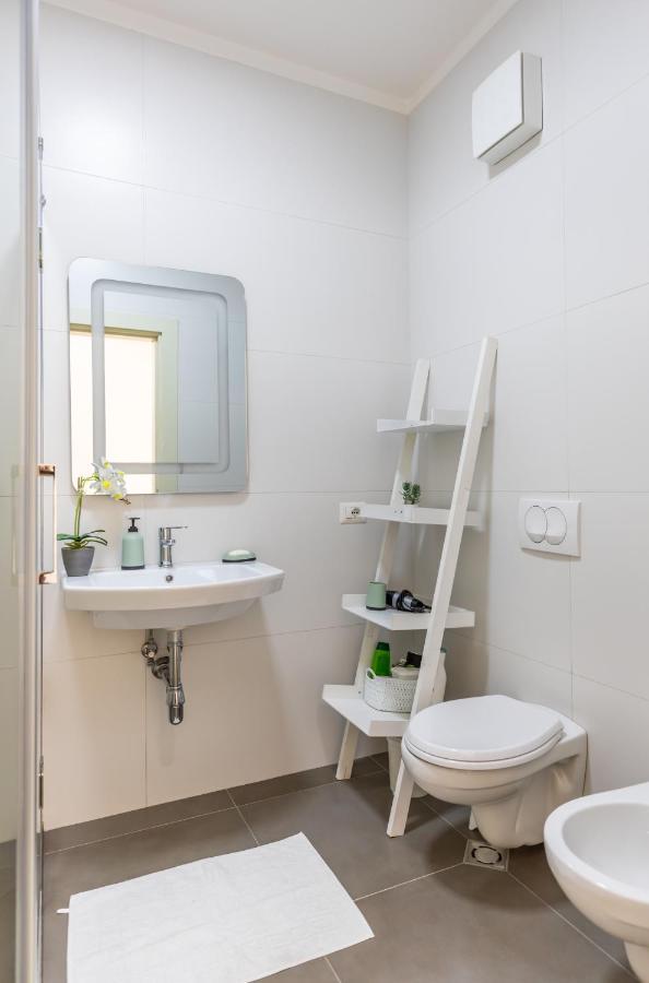 티라나 New Apartament 아파트 외부 사진