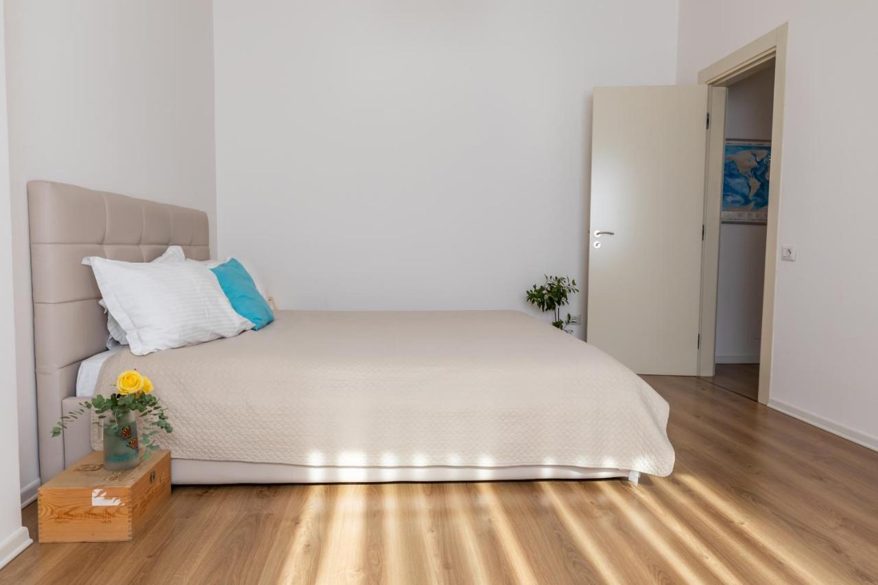 티라나 New Apartament 아파트 외부 사진